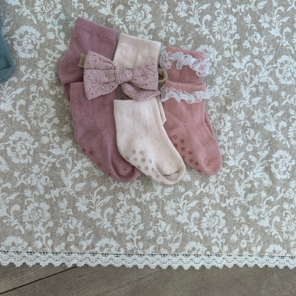 Rabbit Moon Organic Baby Girl Modern Boho Socks 3 Pairs & Bow 24 Months - Picture 14 of 15